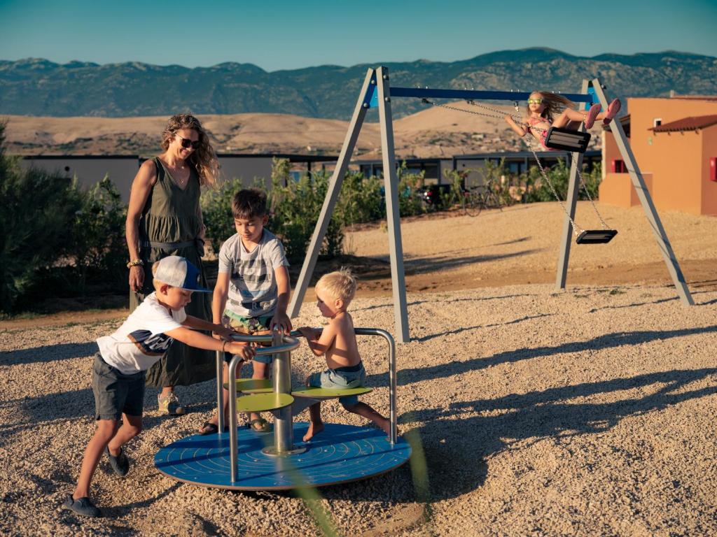 [Otok Pag - Kolan] Terra Park SpiritoS Holiday Homes****: Kamp prelijepih plaža, fantastičnog spoja prirode i luksuza za novu dimenziju odmora!