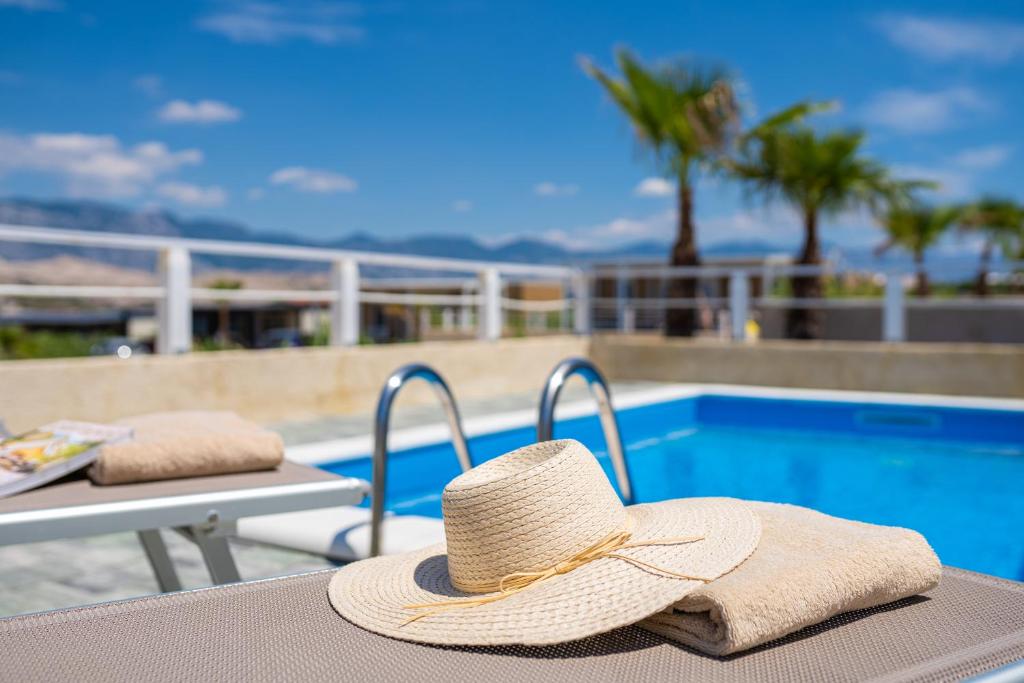 [Otok Pag - Kolan] Terra Park SpiritoS Holiday Homes****: Kamp prelijepih plaža, fantastičnog spoja prirode i luksuza za novu dimenziju odmora!