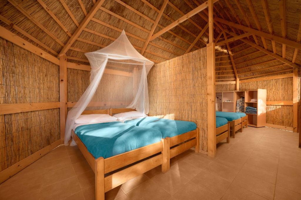 [Pakoštane] Pine Beach Bungalows all inclusive***: Rani ljetni odmor u resortu smještenom u prirodnoj uvali s prekrasnom prirodnom pješčanom plažom!