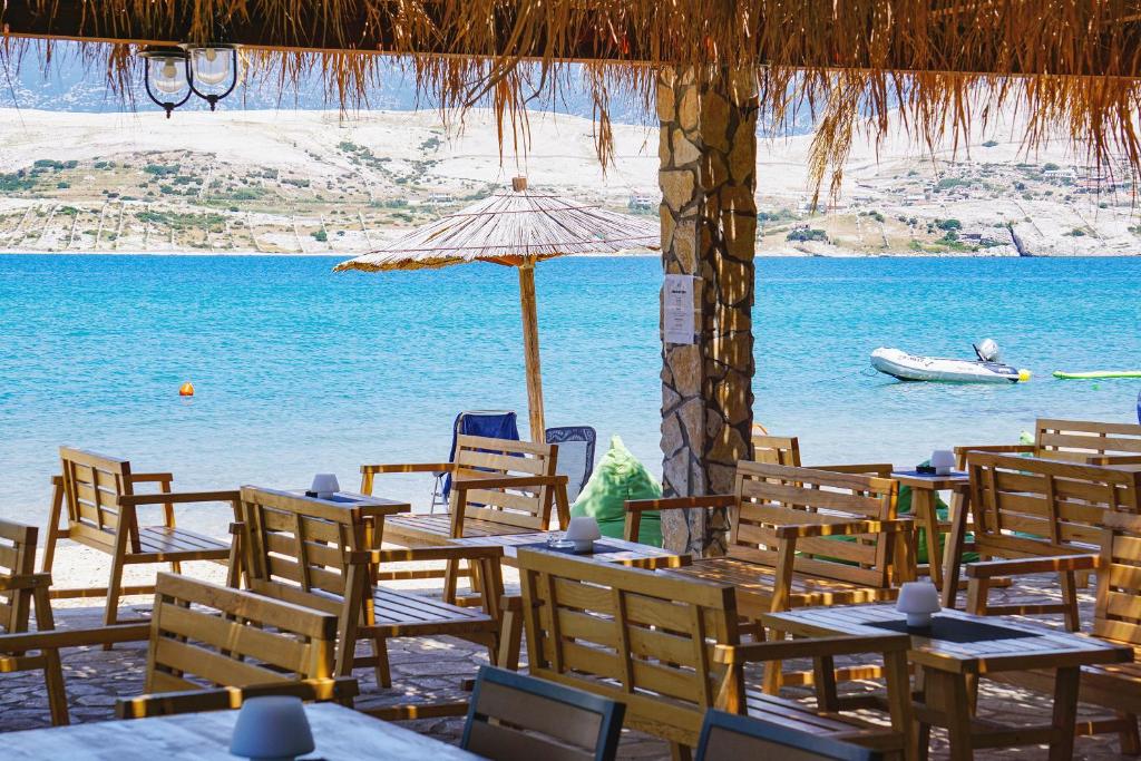 [Otok Pag - Kolan] Terra Park SpiritoS Holiday Homes****: Kamp prelijepih plaža, fantastičnog spoja prirode i luksuza za novu dimenziju odmora!