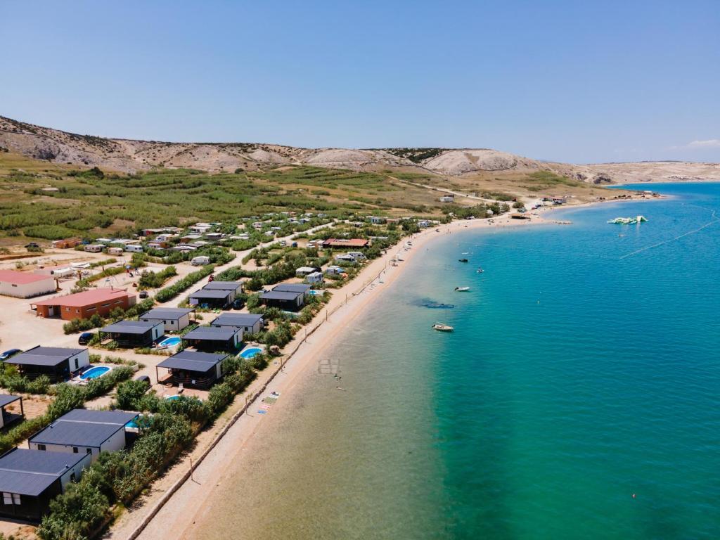 [Otok Pag - Kolan] Terra Park SpiritoS Holiday Homes****: Kamp prelijepih plaža, fantastičnog spoja prirode i luksuza za novu dimenziju odmora!