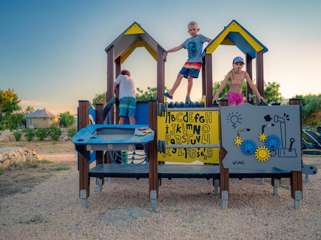 [Otok Pag - Novalja] Terra Park Phalaris Holiday Homes****: Iskusite čari Mediterana na jednom mjestu!