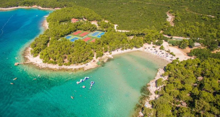 [Pakoštane] Pine Beach Bungalows all inclusive***: Rani ljetni odmor u resortu smještenom u prirodnoj uvali s prekrasnom prirodnom pješčanom plažom!