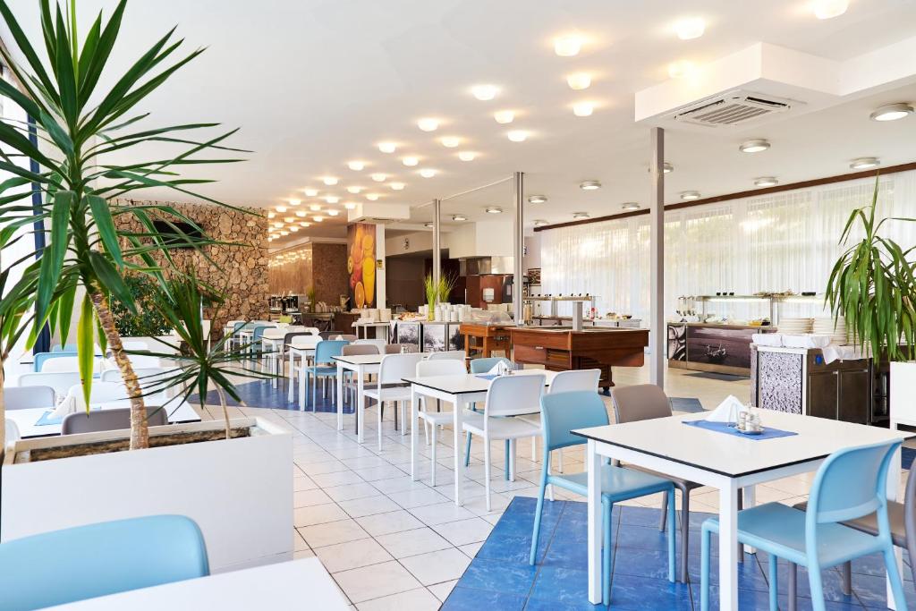 [Omiš] Sagitta all inclusive holiday resort***: Praznik rada ili proljeće u Sagitti!