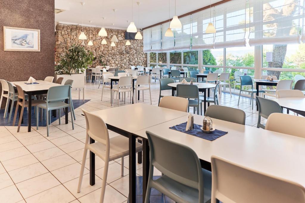 [Omiš] Sagitta all inclusive holiday resort***: Praznik rada ili proljeće u Sagitti!