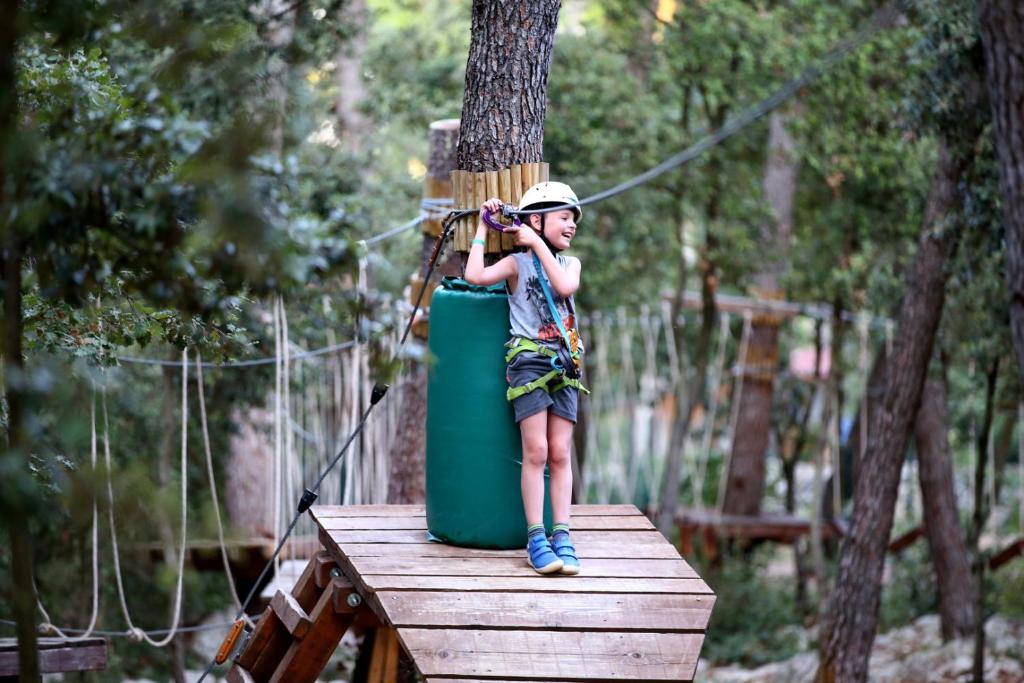 [Pakoštane] Pine beach resort***: Proljetni odmor u resortu smještenom u prirodnoj uvali s prekrasnom prirodnom pješčanom plažom!