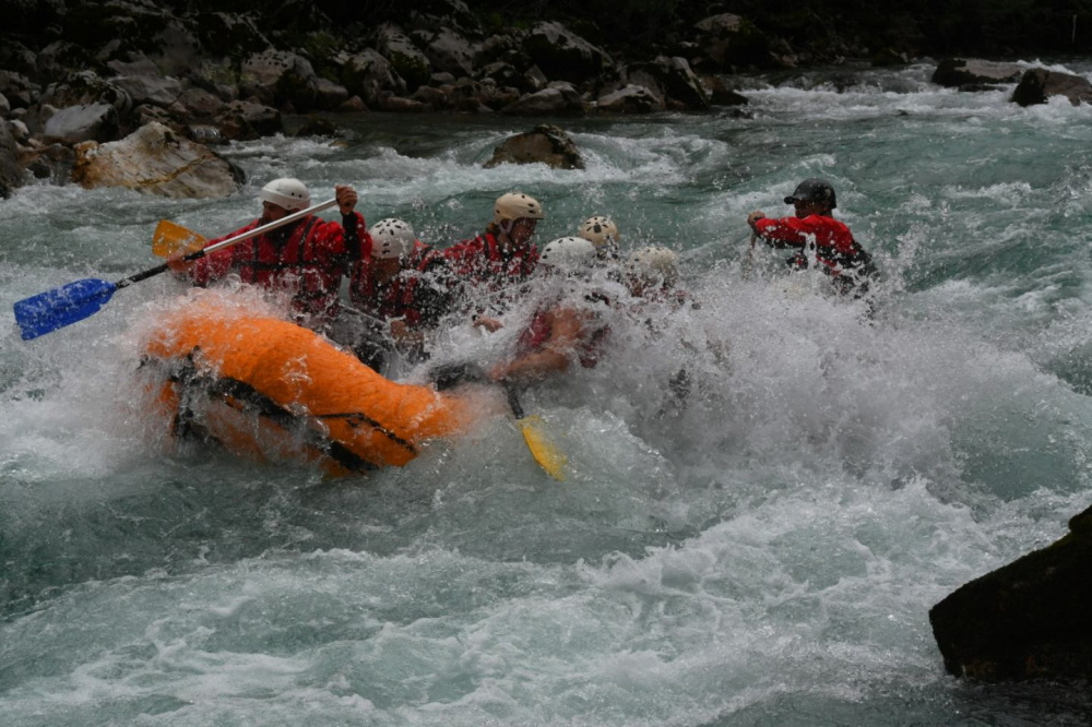 [POPULARNO] Izaberite aktivan odmor – krenite na rafting u kanjon Tare i doživite nezaboravnu avanturu sa Highlander timom!